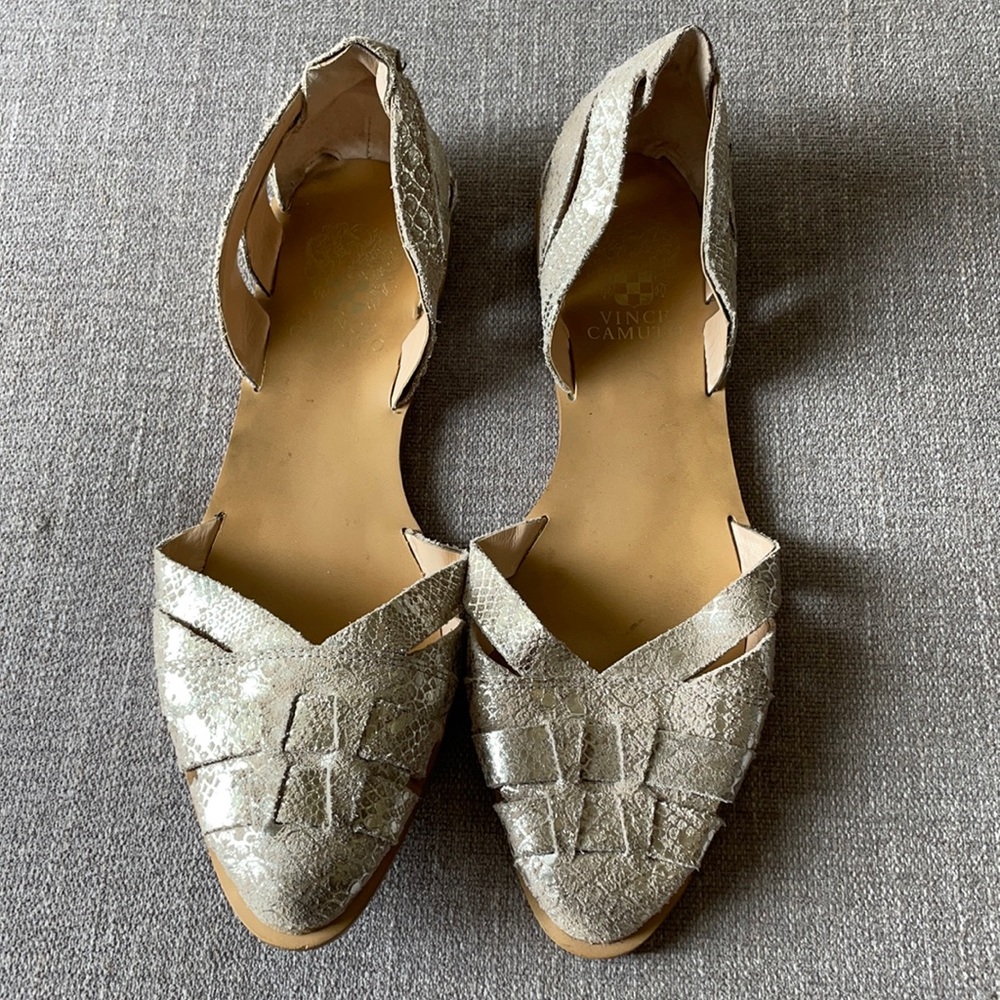 Vince Camuto silver Reta D’Orsay flats Sz 9 1/2